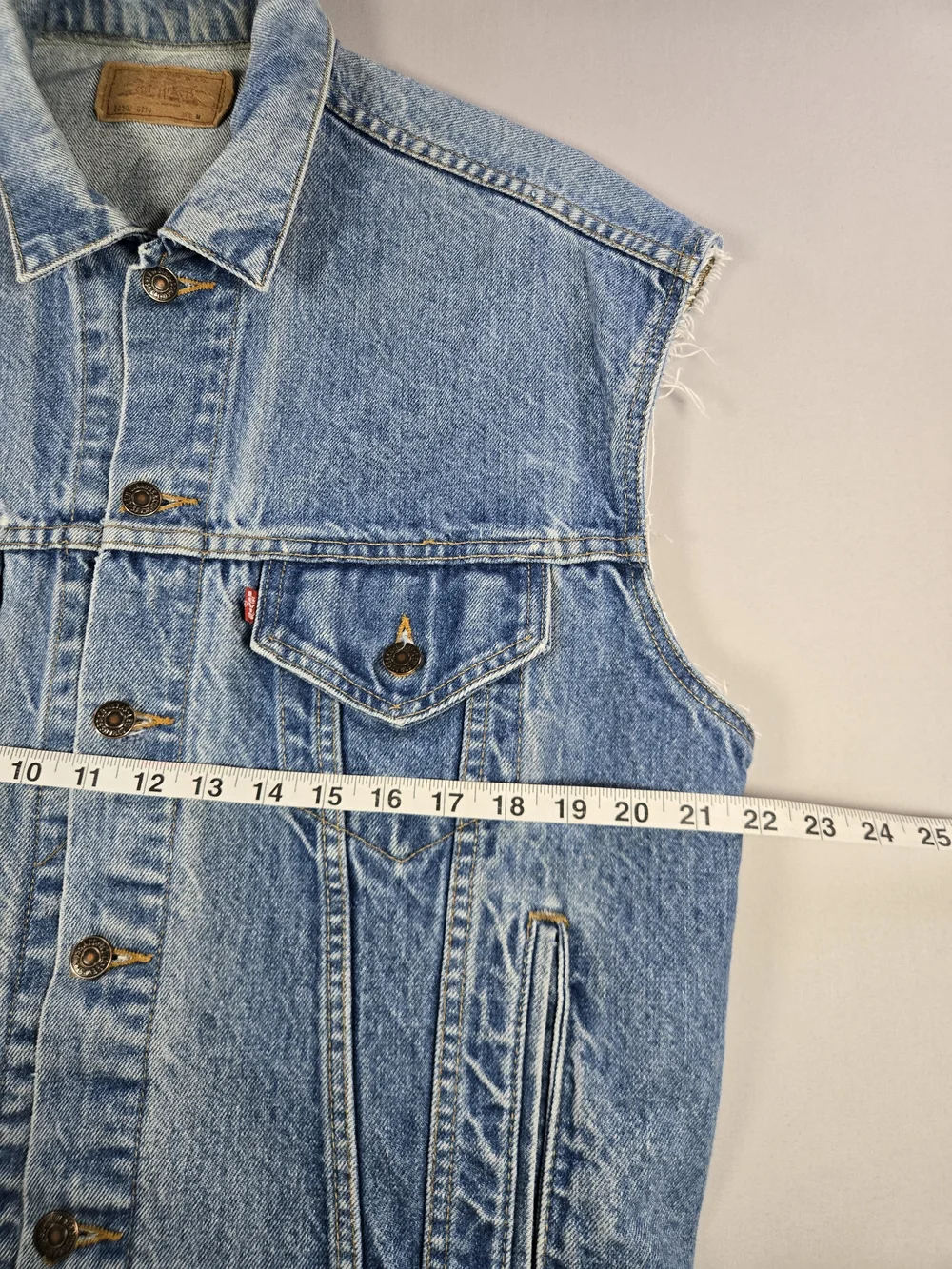 Vintage Levi's 70507 Made in USA Denim Trucker Vest Size Medium Excell Condition - Picture 11 of 12